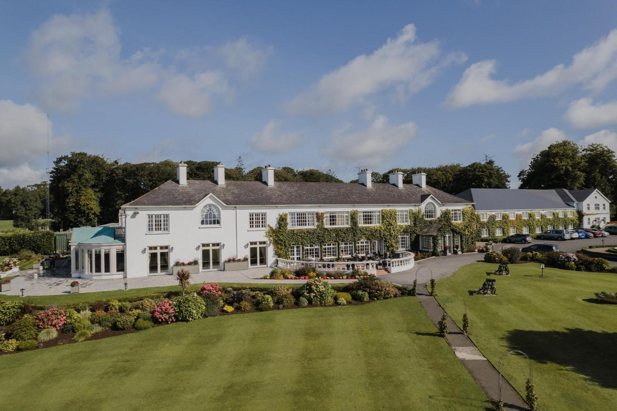 Crover House Hotel & Golf Club Mountnugent Exterior photo