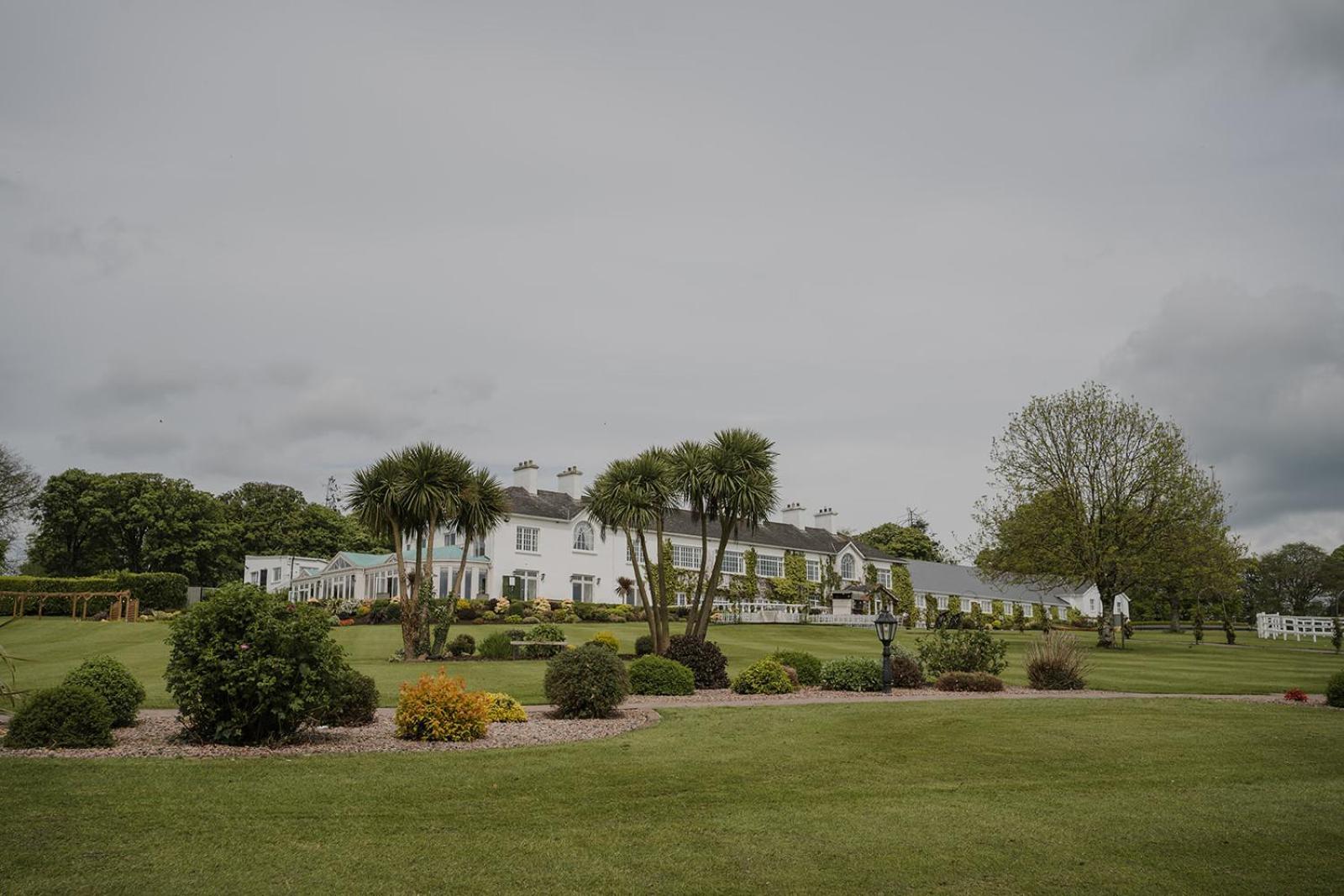 Crover House Hotel & Golf Club Mountnugent Exterior photo